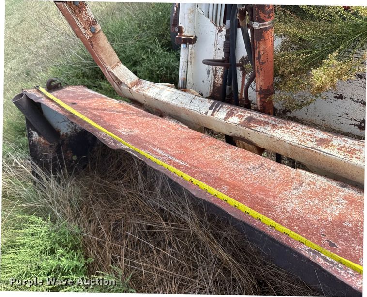 image for item EU6005 1975 International F 766 tractor