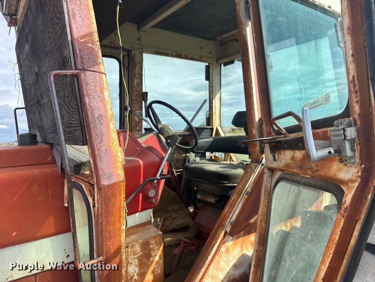 image for item EU6005 1975 International F 766 tractor
