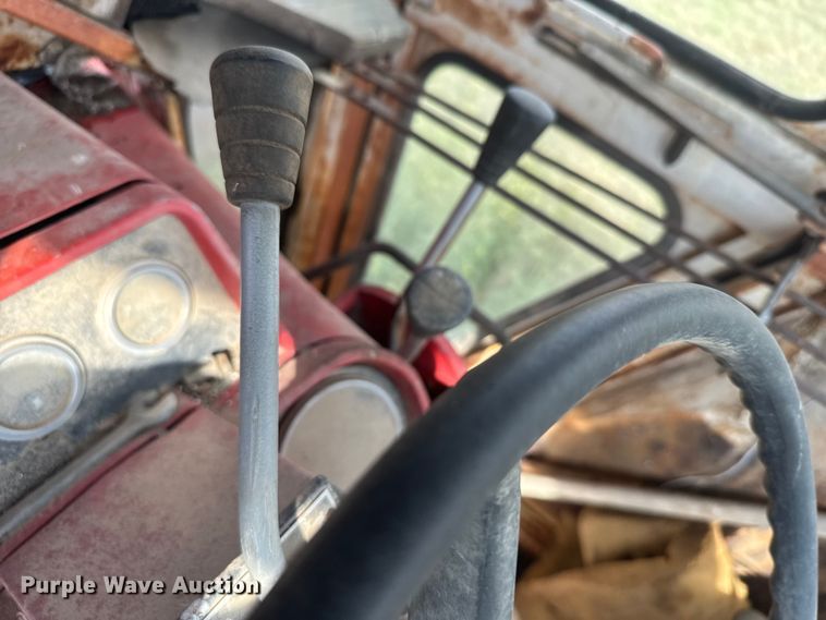 image for item EU6005 1975 International F 766 tractor