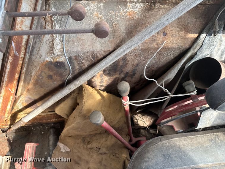 image for item EU6005 1975 International F 766 tractor