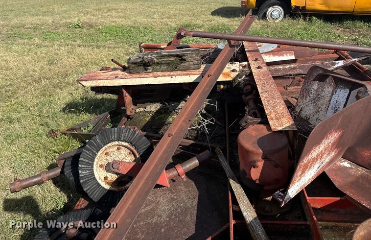 image for item EU6008 (2) BMB Hay Savor 12 disc mowers