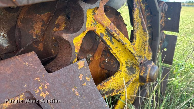 image for item EU6011 Caterpillar 22 crawler tractor