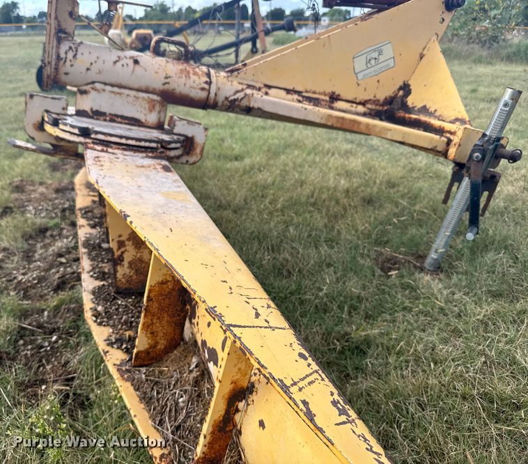 image for item EU6013 4 way three point blade