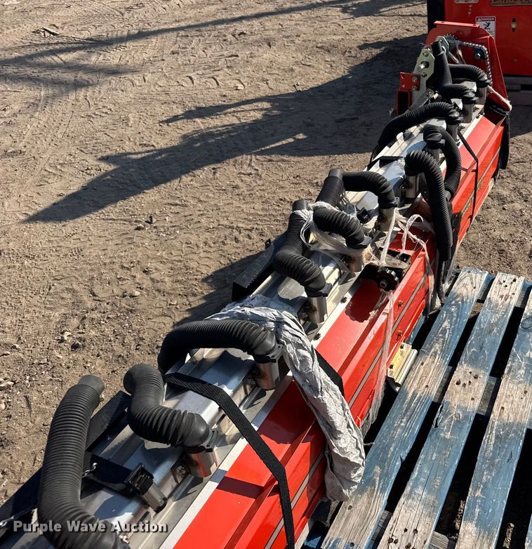 image for item EU6063 Land Pride 800 fertilizer box