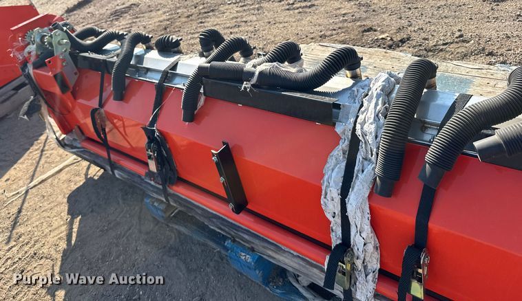 image for item EU6063 Land Pride 800 fertilizer box