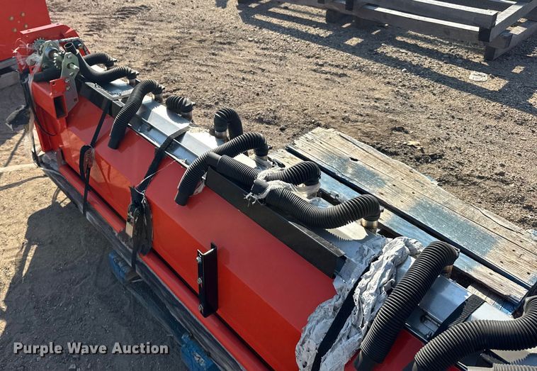 image for item EU6063 Land Pride 800 fertilizer box