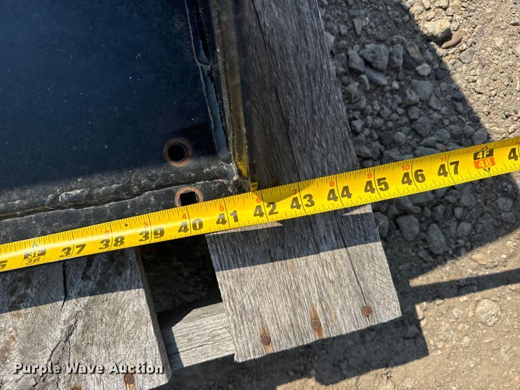 image for item EU6069 Kubota AP-CL142LC compact utility loader bucket