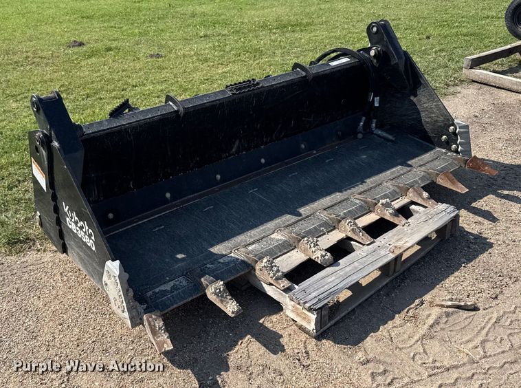 image for item EU6075 Kubota CB3580 skid steer four-in-one bucket
