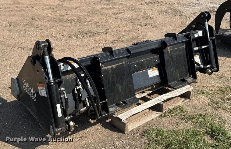 image for item EU6075 Kubota CB3580 skid steer four-in-one bucket