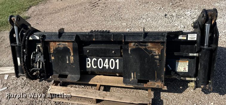 image for item EU6077 Kubota CB3574 skid steer four-in-one bucket