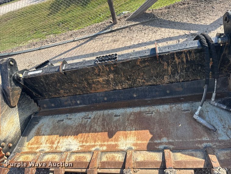 image for item EU6077 Kubota CB3574 skid steer four-in-one bucket