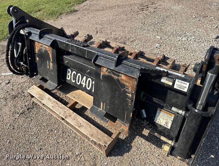 image for item EU6077 Kubota CB3574 skid steer four-in-one bucket