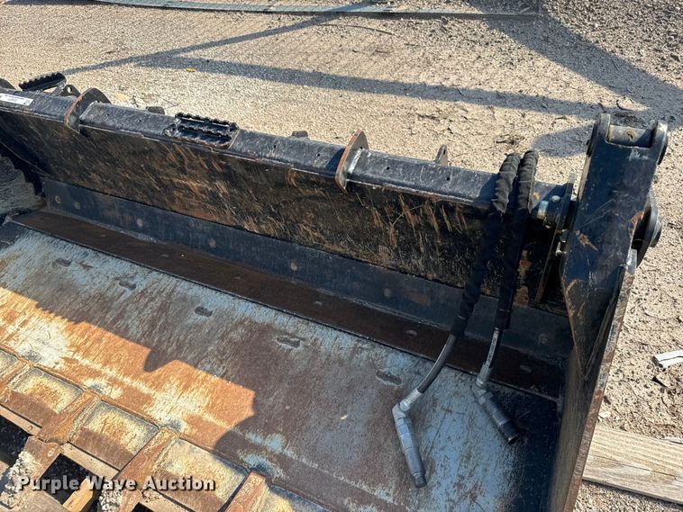 image for item EU6077 Kubota CB3574 skid steer four-in-one bucket