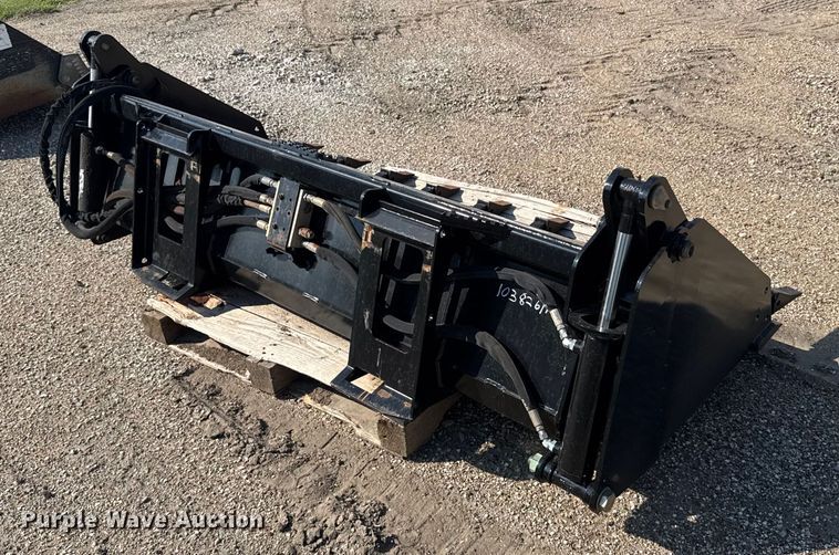 image for item EU6078 Land Pride CB2580 skid steer four-in-one bucket