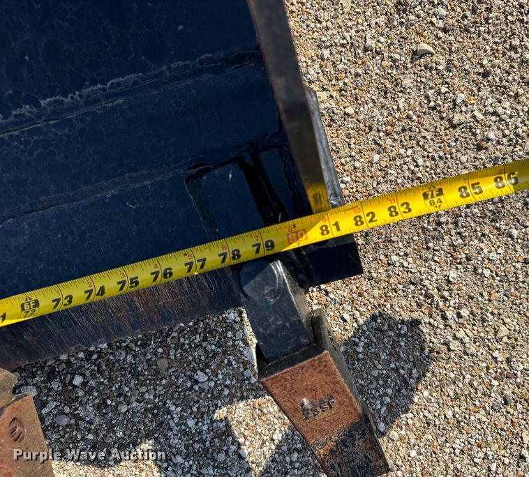 image for item EU6078 Land Pride CB2580 skid steer four-in-one bucket