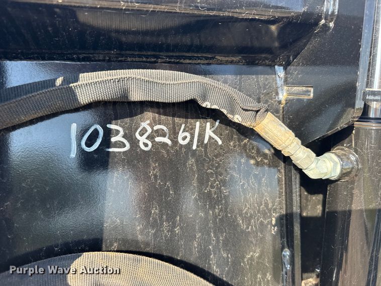 image for item EU6078 Land Pride CB2580 skid steer four-in-one bucket