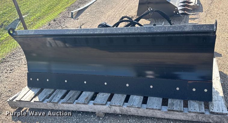 image for item EU6079 Kubota DZ3084 skid steer dozer blade