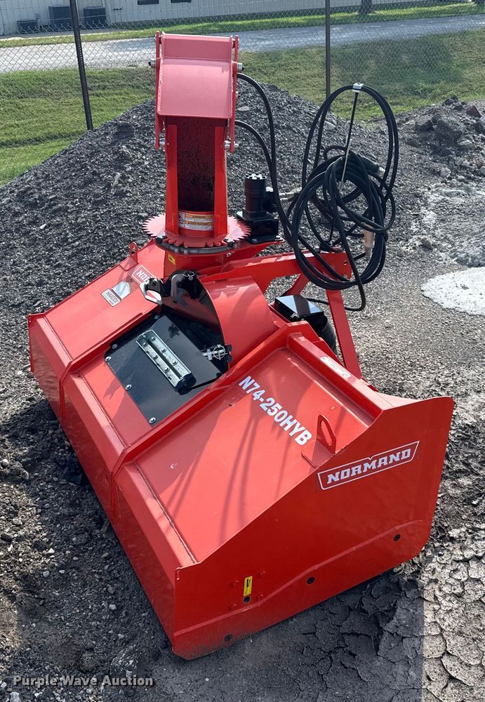 image for item EU6081 Normand N74-250HYB snowblower
