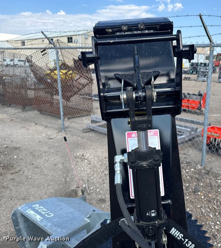 image for item EU6082 Pronovost C7224 snowblower