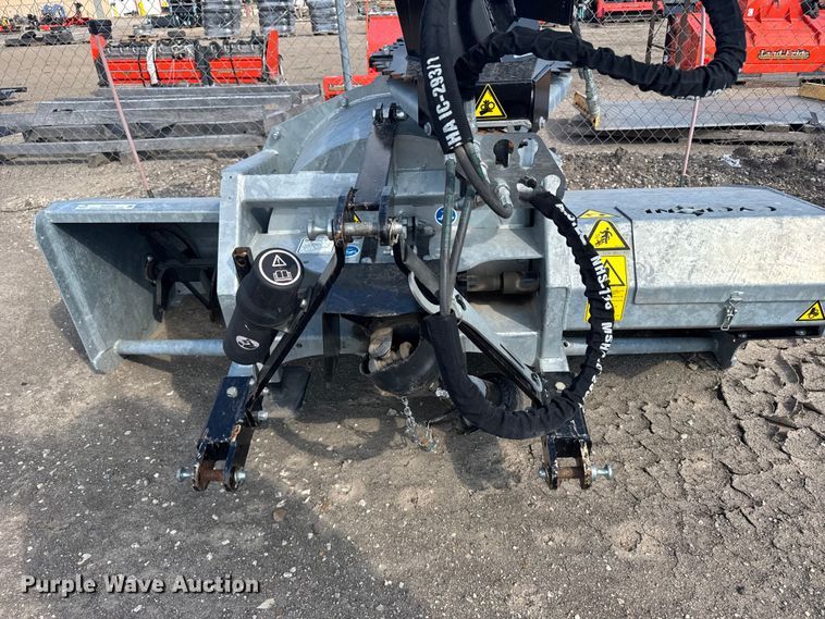 image for item EU6082 Pronovost C7224 snowblower