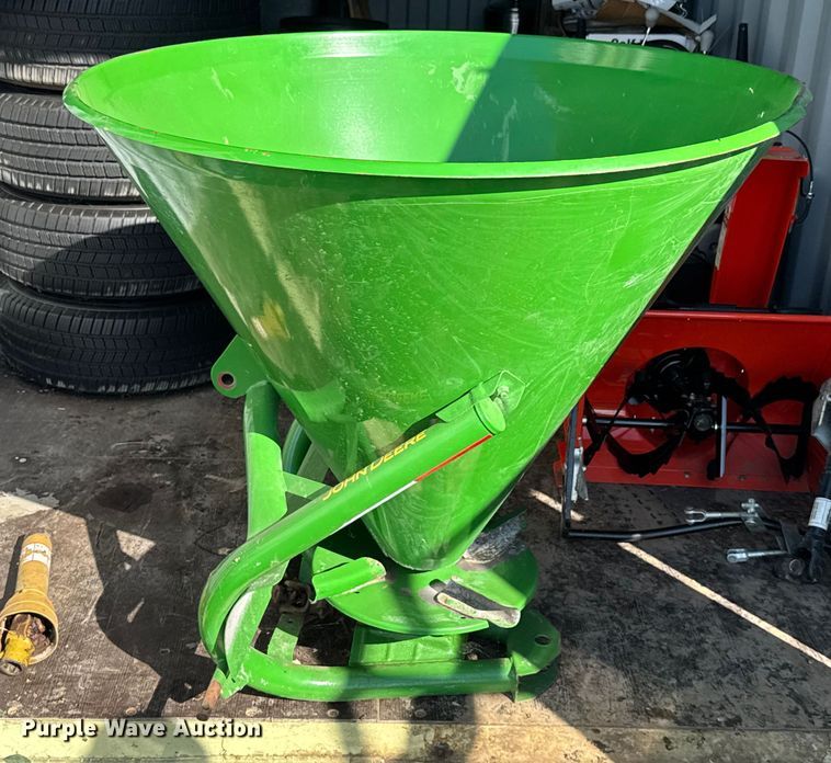image for item EV1946 John Deere Spreader