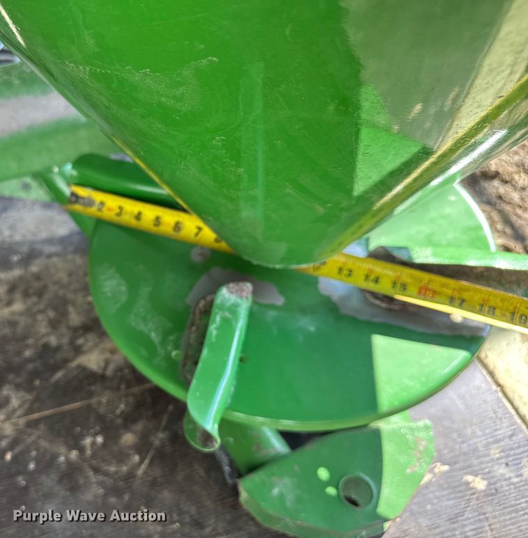 image for item EV1946 John Deere Spreader