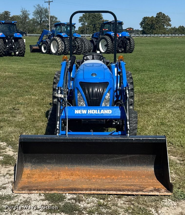 image for item EV1952 2017 New Holland Workmaster 35 MFWD tractor