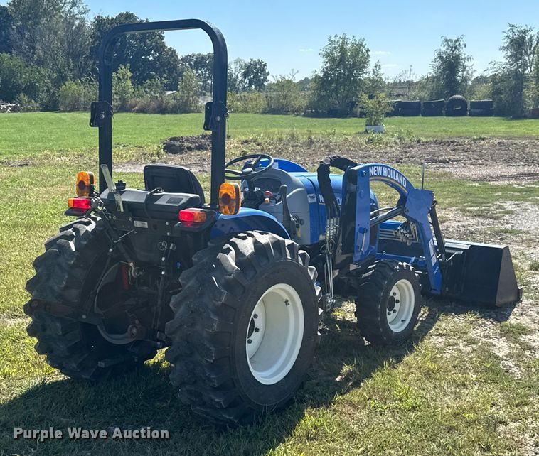 image for item EV1952 2017 New Holland Workmaster 35 MFWD tractor