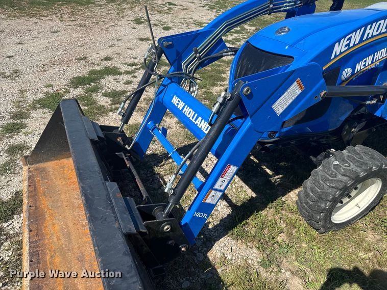 image for item EV1952 2017 New Holland Workmaster 35 MFWD tractor