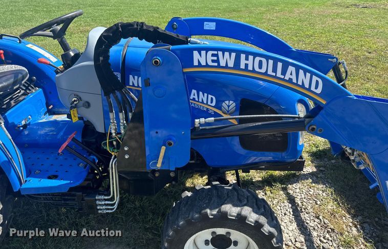 image for item EV1952 2017 New Holland Workmaster 35 MFWD tractor