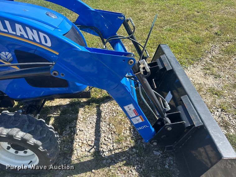 image for item EV1952 2017 New Holland Workmaster 35 MFWD tractor