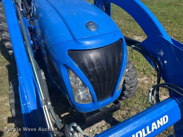 image for item EV1952 2017 New Holland Workmaster 35 MFWD tractor