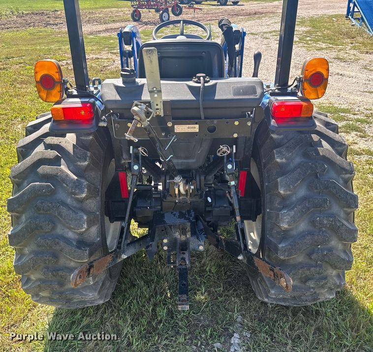 image for item EV1952 2017 New Holland Workmaster 35 MFWD tractor