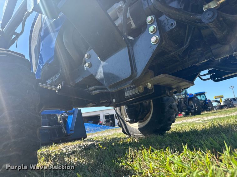 image for item EV1952 2017 New Holland Workmaster 35 MFWD tractor