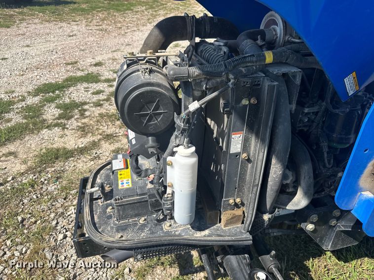 image for item EV1952 2017 New Holland Workmaster 35 MFWD tractor