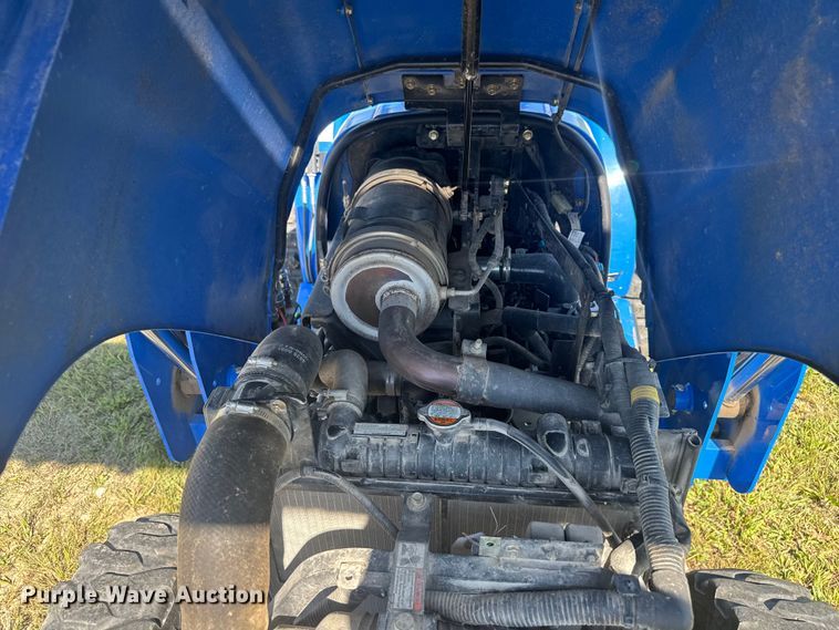 image for item EV1952 2017 New Holland Workmaster 35 MFWD tractor