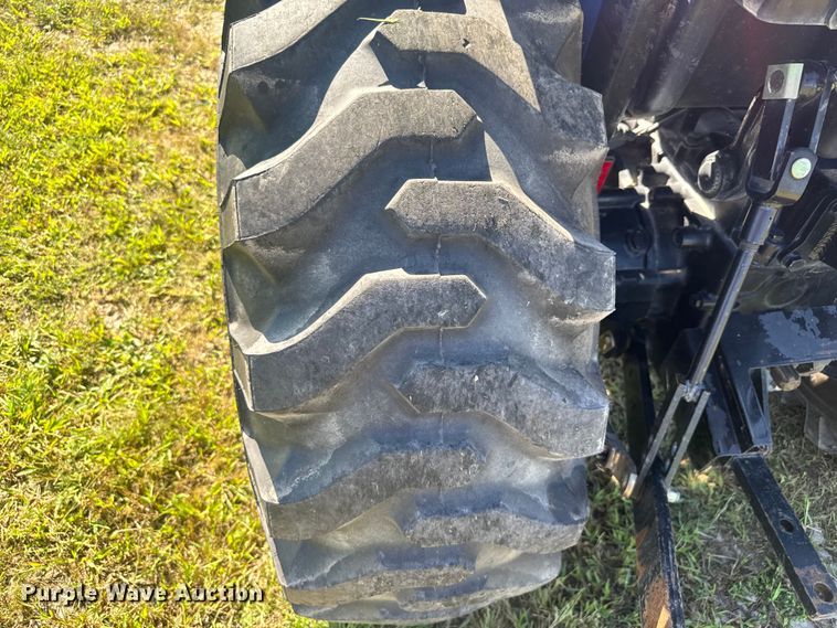 image for item EV1952 2017 New Holland Workmaster 35 MFWD tractor