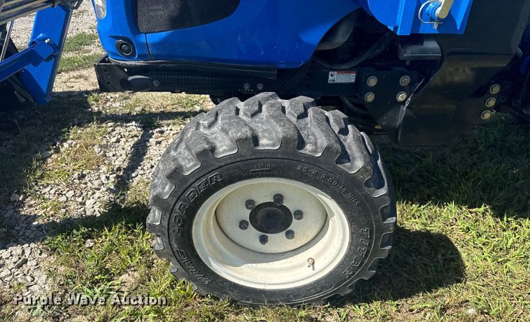 image for item EV1952 2017 New Holland Workmaster 35 MFWD tractor