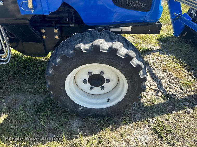 image for item EV1952 2017 New Holland Workmaster 35 MFWD tractor