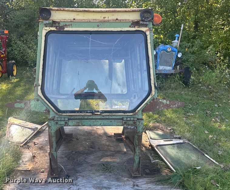 image for item EV1955 John Deere tractor cab