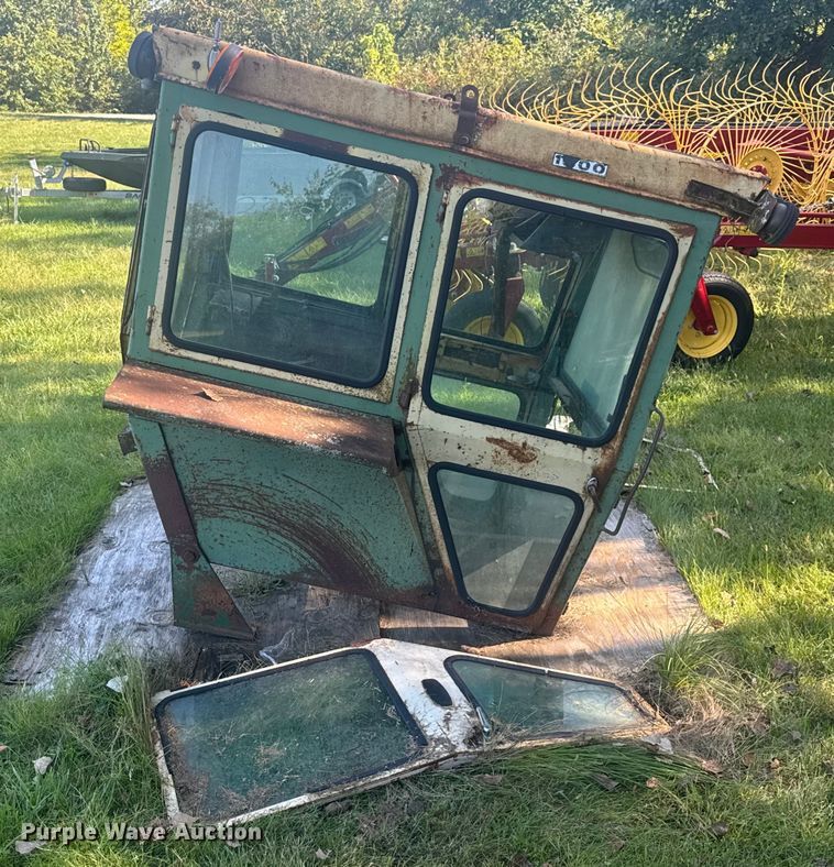 image for item EV1955 John Deere tractor cab