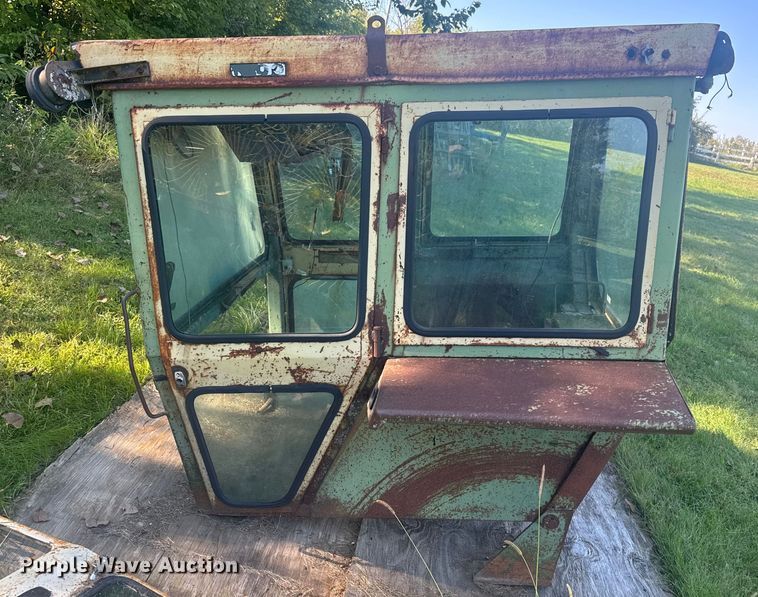image for item EV1955 John Deere tractor cab