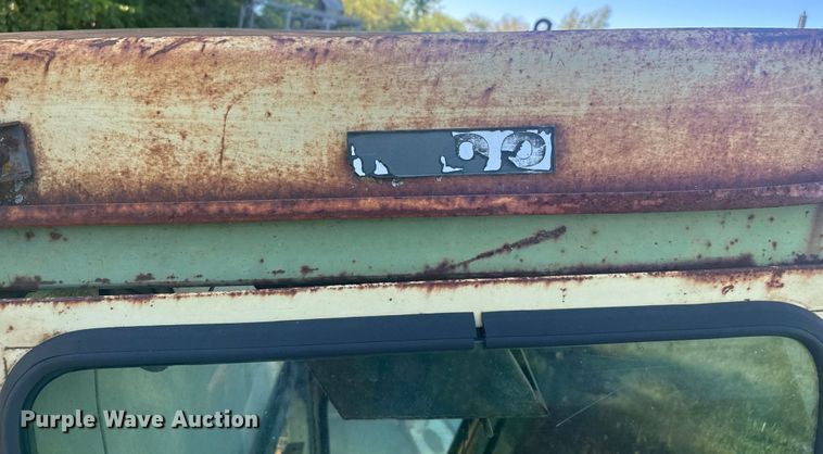 image for item EV1955 John Deere tractor cab