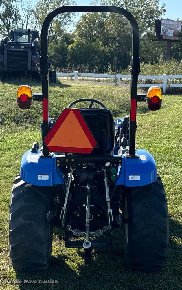 image for item EV1956 2016 New Holland Boomer 24 MFWD tractor