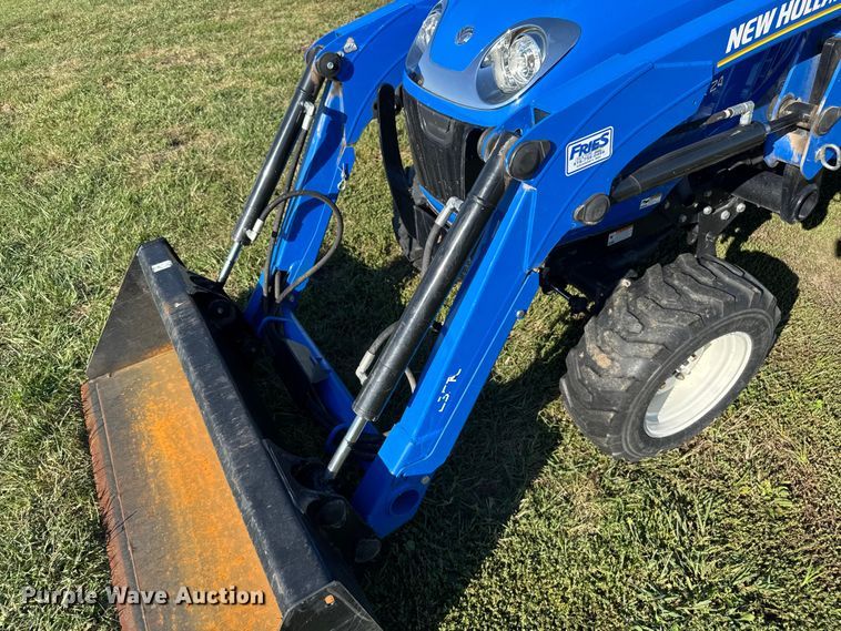 image for item EV1956 2016 New Holland Boomer 24 MFWD tractor