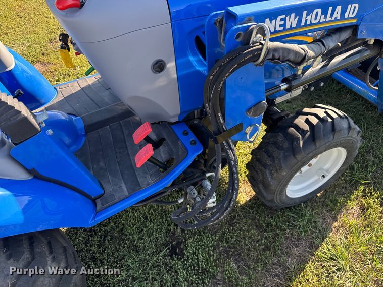 image for item EV1956 2016 New Holland Boomer 24 MFWD tractor