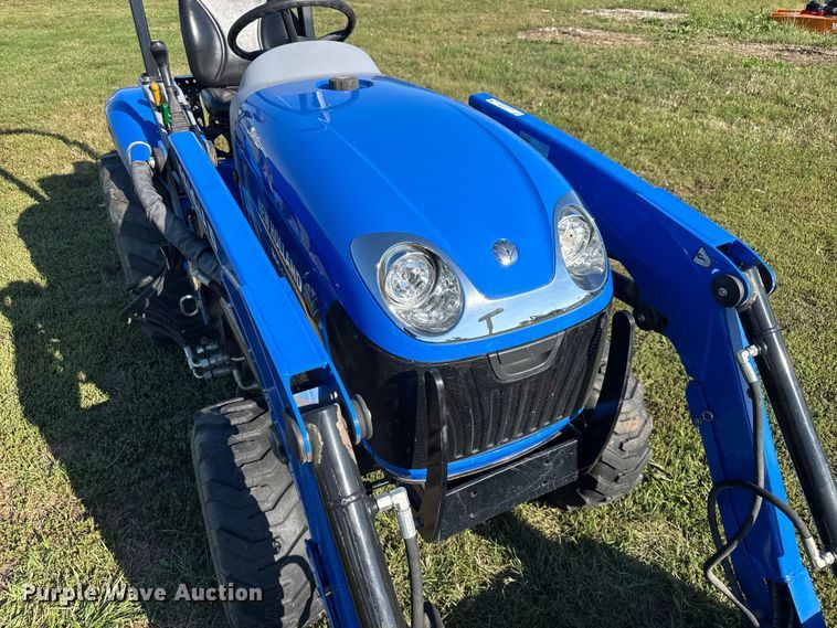 image for item EV1956 2016 New Holland Boomer 24 MFWD tractor