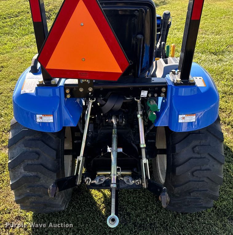 image for item EV1956 2016 New Holland Boomer 24 MFWD tractor