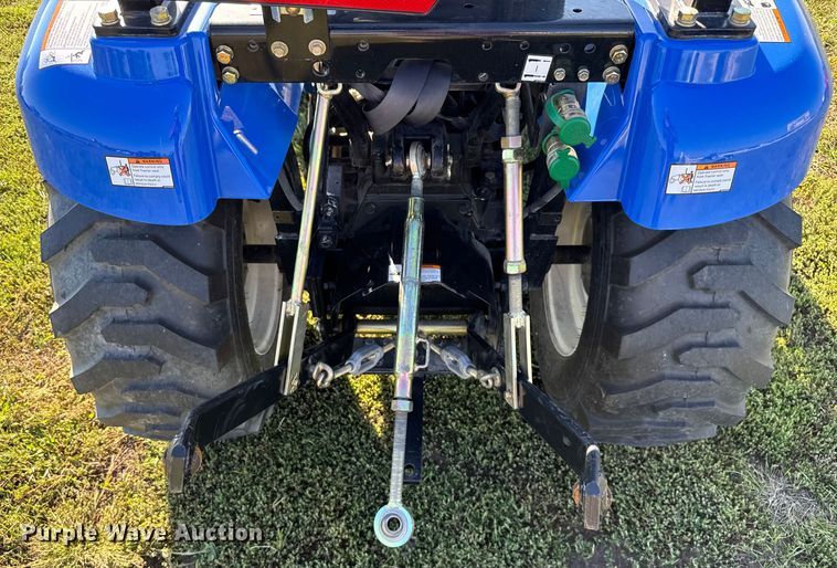 image for item EV1956 2016 New Holland Boomer 24 MFWD tractor