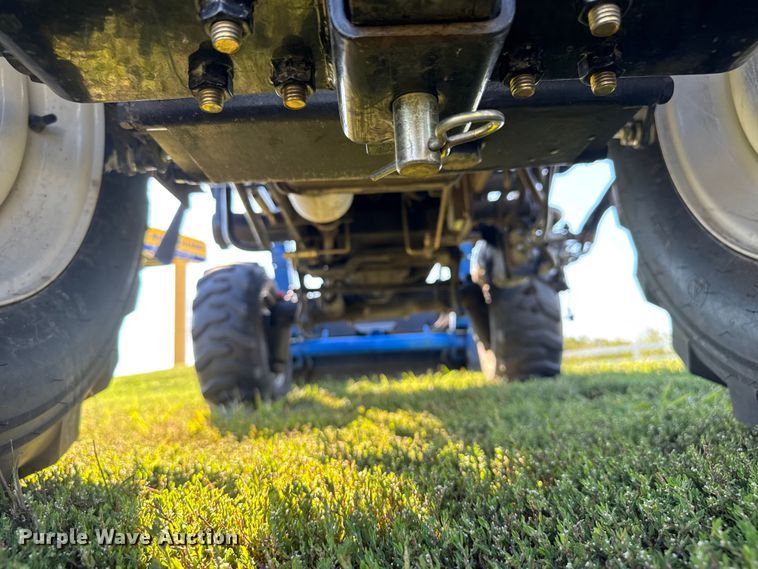 image for item EV1956 2016 New Holland Boomer 24 MFWD tractor